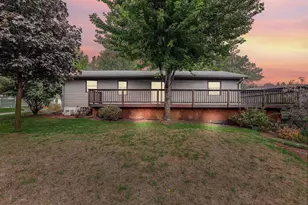 727 Riverside Dr N, Hudson, WI 54016 - Photo 23