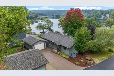 727 Riverside Drive N, Hudson, WI 54016 - Photo 1