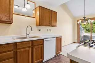 7886 72nd St S, Cottage Grove, MN 55016 - Photo 11