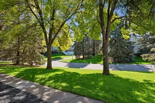 7638 13th St N, Oakdale, MN 55128 - Photo 23