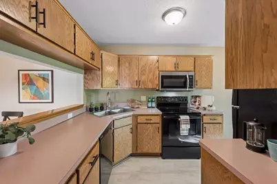 7638 13th Street N, Oakdale, MN 55128 - Photo 3