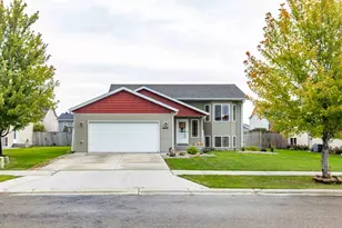 4410 16th St S, Moorhead, MN 56560 - Photo 1