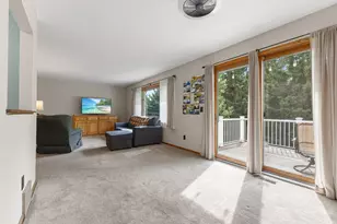 404 Pleasure Creek Dr, Blaine, MN 55434 - Photo 15