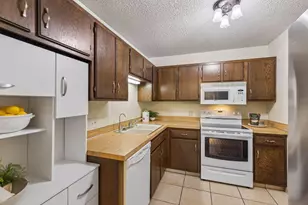 2466 Cobble Hill Alcove, Woodbury, MN 55125 - Photo 13