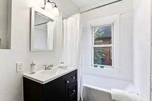 1040 24th Ave SE, Minneapolis, MN 55414 - Photo 3