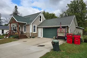 16 4th Ave SE, Dodge Center, MN 55927 - Photo 3