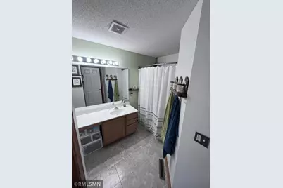 898 Providence Drive, Shakopee, MN 55379 - Photo 17