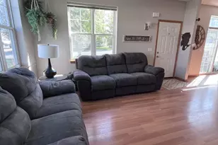 898 Providence Dr, Shakopee, MN 55379 - Photo 7
