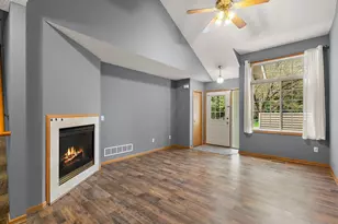 2264 River Rock Ln, Shakopee, MN 55379 - Photo 7