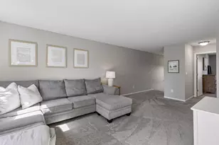 10237 Arrowwood Dr, Eden Prairie, MN 55347 - Photo 9
