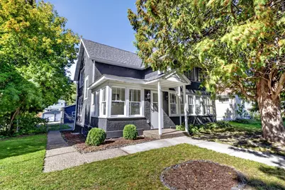 811 NW 1st Avenue, Grand Rapids, MN 55744 - Photo 1