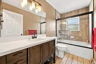 2028 16th St S, Moorhead, MN 56560 - Photo 17
