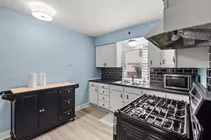 261 Robie Street W, Saint Paul, MN 55107 - Photo 17
