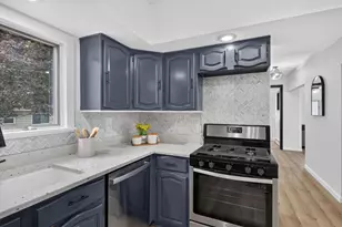909 8th Ave S, South Saint Paul, MN 55075 - Photo 5