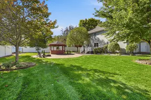 2668 Waterford Ct, Saint Cloud, MN 56301 - Photo 3