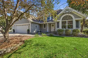 2668 Waterford Ct, Saint Cloud, MN 56301 - Photo 1