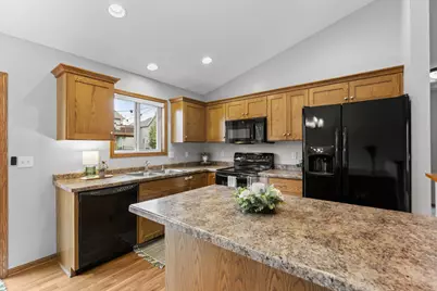 6159 Hillsboro Drive NW, Rochester, MN 55901 - Photo 9