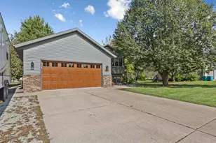 1728 Greenhaven Ln NE, Owatonna, MN 55060 - Photo 3