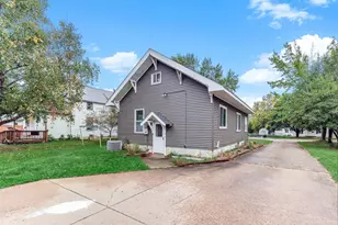 247 W 6th St, New Richmond, WI 54017 - Photo 23