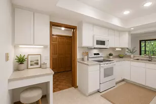 6051 Laurel Ave, Golden Valley, MN 55416 - Photo 9