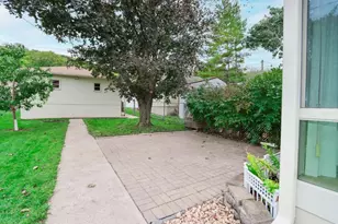 1311 N 5th St, Mankato, MN 56001 - Photo 33