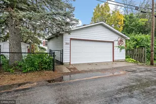844 Winslow Ave, Saint Paul, MN 55107 - Photo 29