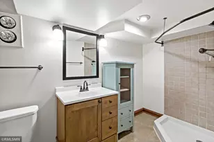 844 Winslow Ave, Saint Paul, MN 55107 - Photo 25
