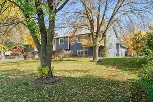 8961 Sycamore Ln N, Maple Grove, MN 55369 - Photo 21