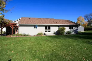 730 Tyler St SW, Hutchinson, MN 55350 - Photo 21