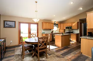 730 Tyler St SW, Hutchinson, MN 55350 - Photo 5