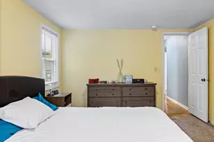 1027 5th St E, Saint Paul, MN 55106 - Photo 9