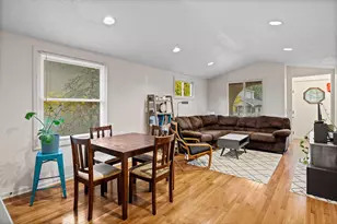 1027 5th St E, Saint Paul, MN 55106 - Photo 7