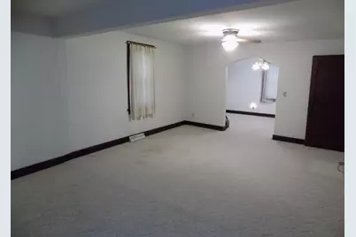 113 Center Street, Jackson, MN 56143 - Photo 9