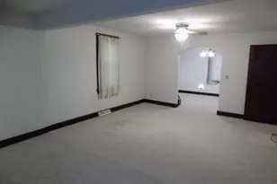113 Center St, Jackson, MN 56143 - Photo 9