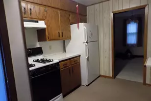 113 Center St, Jackson, MN 56143 - Photo 5