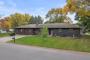 1100 Jefferson Ave, Marshall, MN 56258 - Photo 51