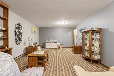 1100 Jefferson Avenue, Marshall, MN 56258 - Photo 29