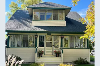 721 Main Avenue N, Thief River Falls, MN 56701 - Photo 1
