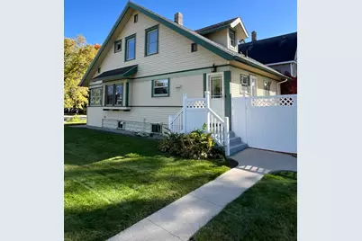 721 Main Avenue N, Thief River Falls, MN 56701 - Photo 3