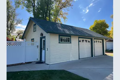 721 Main Avenue N, Thief River Falls, MN 56701 - Photo 9