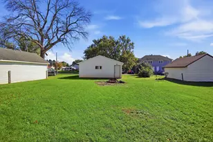 808 6th Ave NE, Austin, MN 55912 - Photo 31