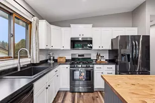 12008 Maryland Ct, Champlin, MN 55316 - Photo 15