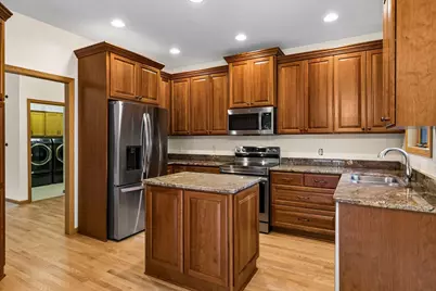 13028 Garvin Brook Lane, Apple Valley, MN 55124 - Photo 9
