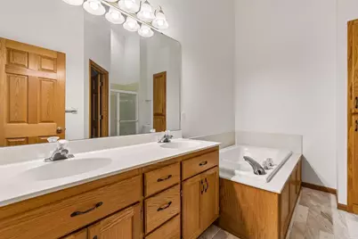 13028 Garvin Brook Lane, Apple Valley, MN 55124 - Photo 15