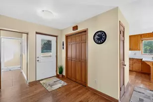 5645 Meadow Dr SE, Rochester, MN 55904 - Photo 13