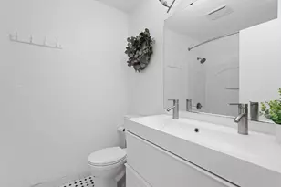 2764 Southlawn Dr, Maplewood, MN 55109 - Photo 9