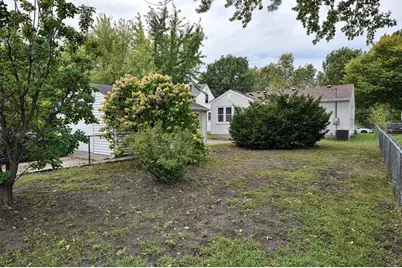 4906 Thomas Avenue N, Minneapolis, MN 55430 - Photo 17
