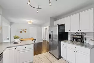 4247 Sandstone Dr, Eagan, MN 55122 - Photo 13
