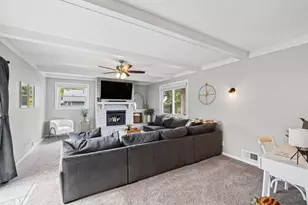 4247 Sandstone Dr, Eagan, MN 55122 - Photo 9
