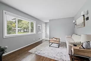 4247 Sandstone Dr, Eagan, MN 55122 - Photo 5